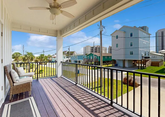 New Dog-friendly With A Private Pool Near The Gulf Holiday home
