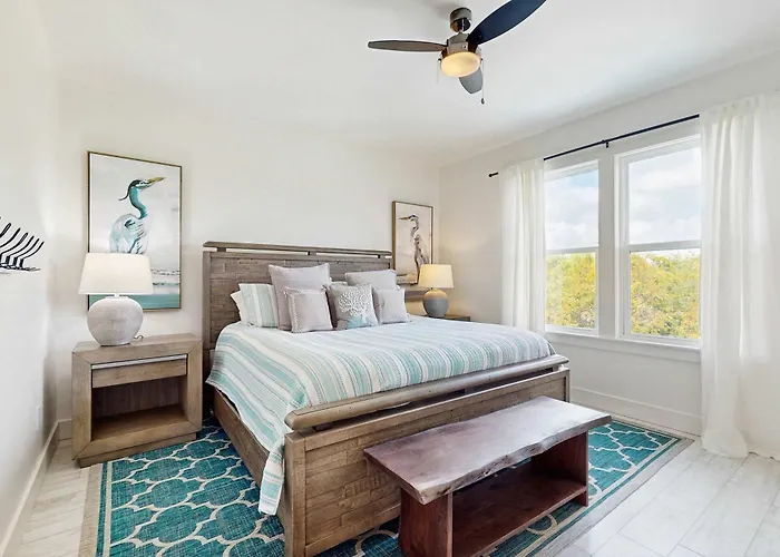 New Dog-friendly With A Private Pool Near The Gulf *
